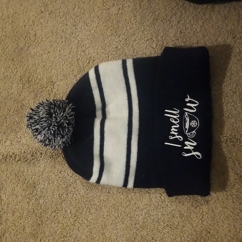 Gilmore Girls "I Smell Snow" knit beanie hat